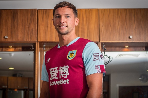 Daniel Drinkwater chấn thương v&igrave; t&aacute;n tỉnh bạn g&aacute;i đồng nghiệp