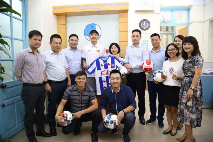 Kh&aacute;n giả Việt Nam sẽ được xem Văn Hậu thi đấu mỗi cuối tuần