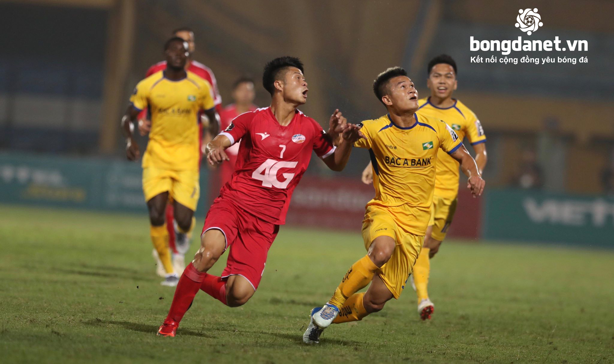 B.B&igrave;nh Dương vs SLNA (17h 15/9): Kh&oacute; cho đội kh&aacute;ch