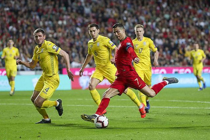 Nhận định Ukraine vs Bồ Đ&agrave;o Nha, 01h45 ng&agrave;y 15/10: Tin v&agrave;o CR7