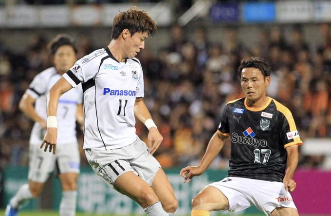 Ph&acirc;n t&iacute;ch tỷ lệ Consadole Sapporo vs Gamba Osaka, 11h ng&agrave;y 13/10
