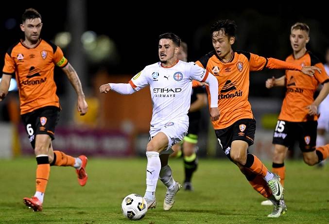 Soi k&egrave;o phạt g&oacute;c Brisbane Roar vs Melbourne City, 15h45 ng&agrave;y 14/10