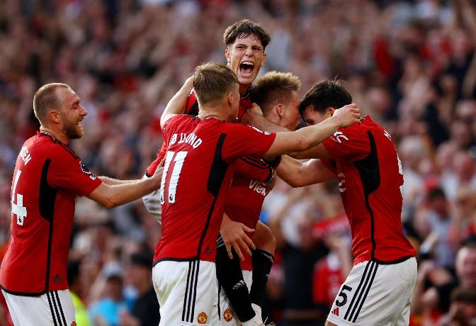 &ldquo;C&oacute; t&ocirc;i đ&aacute; ch&iacute;nh, tỷ lệ thắng của Man United cao đến nực cười&rdquo;