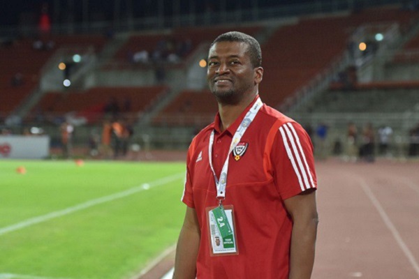 UAE l&yacute; giải việc chọn Th&aacute;i Lan luyện chi&ecirc;u đấu Việt Nam