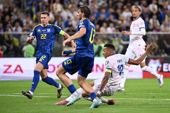 Si&ecirc;u m&aacute;y t&iacute;nh dự đo&aacute;n Ph&aacute;p vs Ukraine, 2h45 ng&agrave;y 14/11