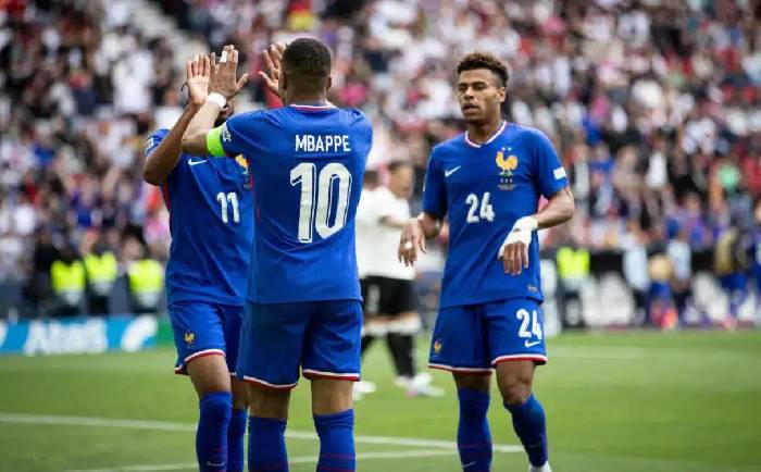 Soi k&egrave;o g&oacute;c Ph&aacute;p vs Ukraine, 02h45 ng&agrave;y 14/11