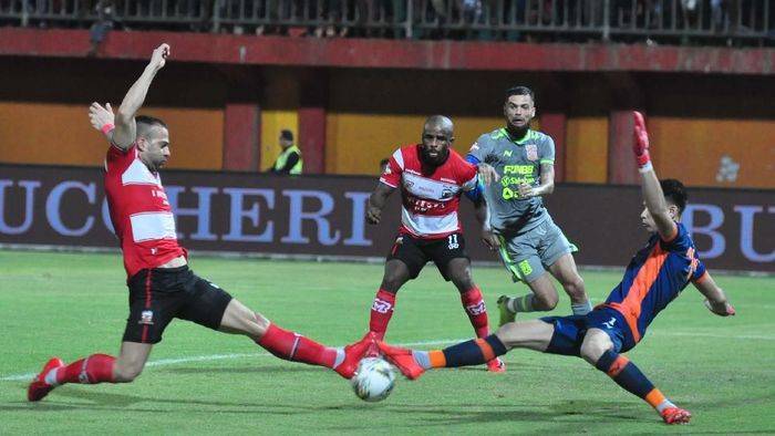 Nhận định, soi k&egrave;o Madura United vs Borneo, 20h30 ng&agrave;y 14/12