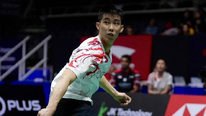 Nh&agrave; v&ocirc; địch thế giới bị loại ở tứ kết cầu l&ocirc;ng SEA Games 33