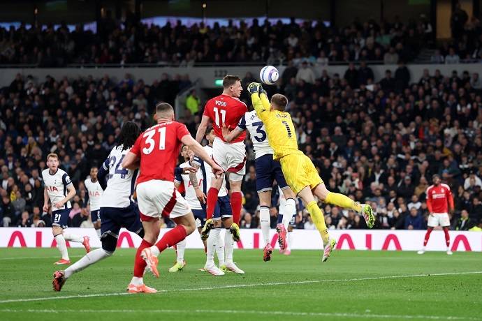 Si&ecirc;u m&aacute;y t&iacute;nh dự đo&aacute;n Nottingham vs Tottenham, 21h00 ng&agrave;y 14/12