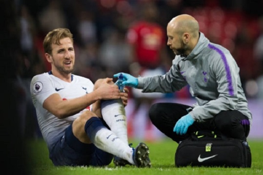 Tottenham nhận 2 hung tin sau thất bại trước MU