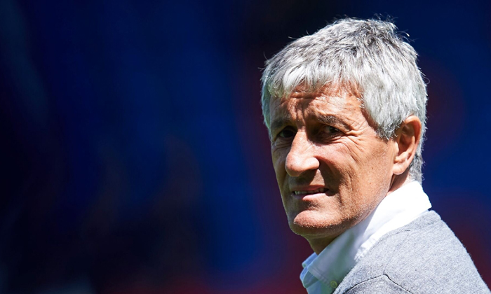 Tin chuyển nhượng ng&agrave;y 14/1: Barcelona c&agrave;i điều khoản đặc biệt với Quique Setien