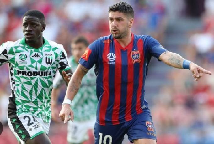Soi k&egrave;o phạt g&oacute;c Western United với Newcastle Jets, 15h45 ng&agrave;y 16/2
