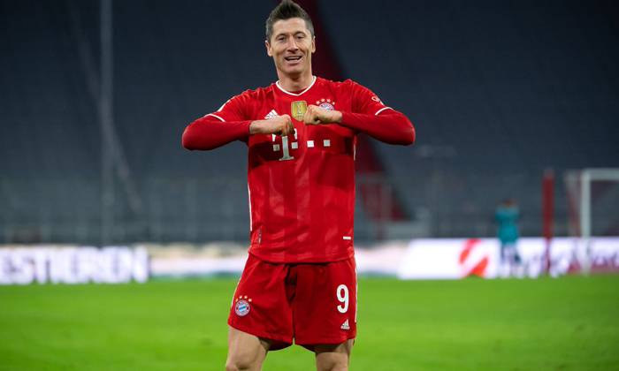 Robert Lewandowski lọt Top 2 cầu thủ ghi nhiều b&agrave;n nhất lịch sử Bundesliga