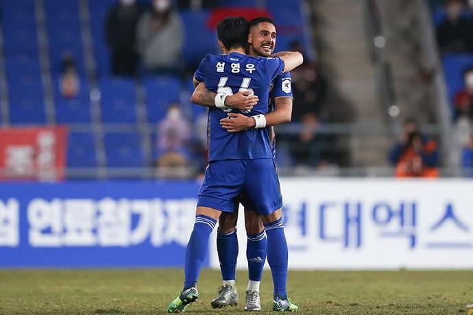 Ph&acirc;n t&iacute;ch k&egrave;o hiệp 1 Ulsan vs Port, 17h00 ng&agrave;y 15/3