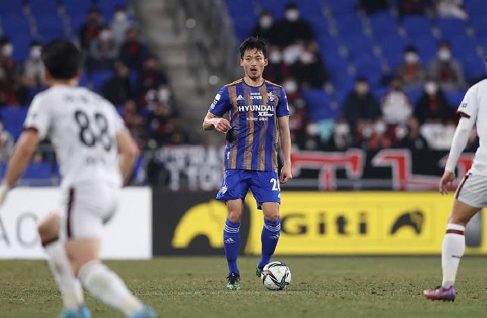 Soi k&egrave;o phạt g&oacute;c Ulsan vs Port, 17h00 ng&agrave;y 15/3