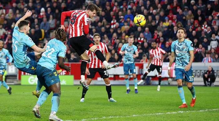 Soi k&egrave;o phạt g&oacute;c Southampton vs Brentford, 2h30 ng&agrave;y 16/3