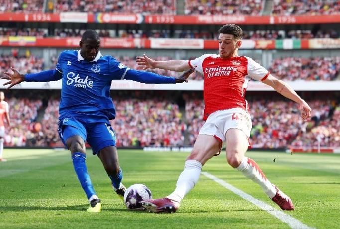 Si&ecirc;u m&aacute;y t&iacute;nh dự đo&aacute;n Arsenal vs Everton, 00h30 ng&agrave;y 15/3