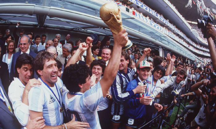 Si&ecirc;u đội h&igrave;nh qua c&aacute;c thời đại của đội tuyển b&oacute;ng đ&aacute; Argentina