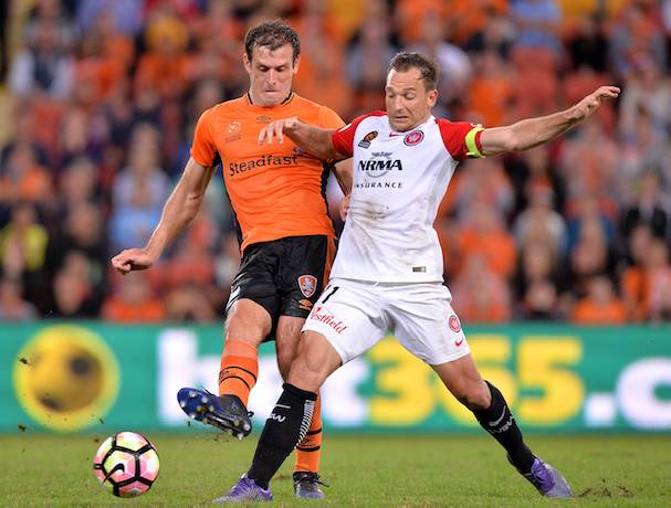 Soi k&egrave;o phạt g&oacute;c Macarthur vs Brisbane Roar, 16h45 ng&agrave;y 15/4