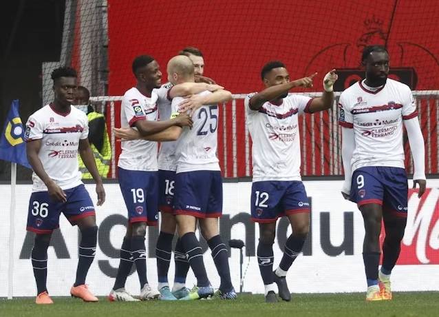 Đội h&igrave;nh ra s&acirc;n ch&iacute;nh thức Clermont Foot vs Lyon, 18h ng&agrave;y 14/5