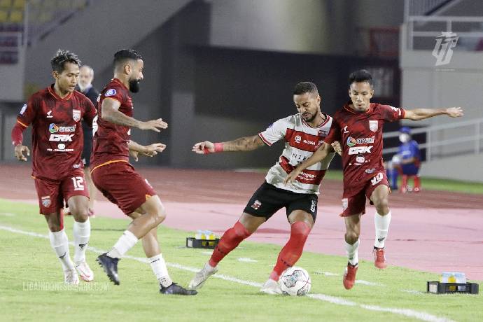 Nhận định, soi k&egrave;o Madura United vs Borneo, 19h00 ng&agrave;y 15/05: D&aacute;ng dấp nh&agrave; v&ocirc; địch