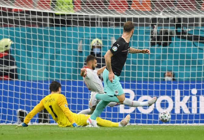 Soi k&egrave;o phạt g&oacute;c Ukraina vs Bắc Macedonia, 20h ng&agrave;y 17/6