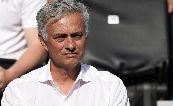 Hết đặc biệt, Jose Mourinho &lsquo;thả th&iacute;nh&rsquo; khắp ch&acirc;u &Acirc;u