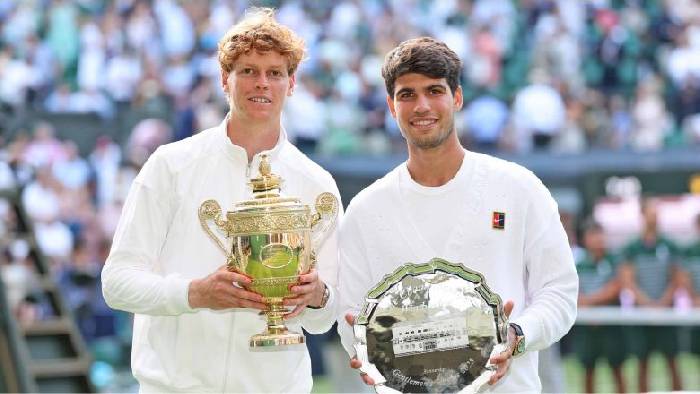 Alcaraz thừa nhận &lsquo;kh&ocirc;ng biết phải l&agrave;m g&igrave;&rsquo; v&igrave; Sinner qu&aacute; mạnh