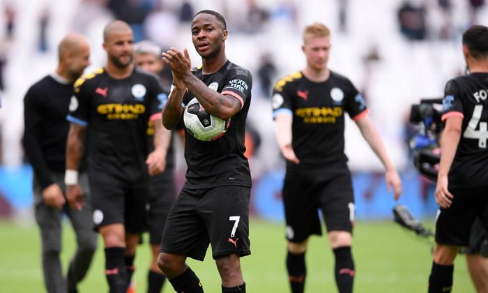 Man City tho&aacute;t &aacute;n cấm chuyển nhượng của FIFA