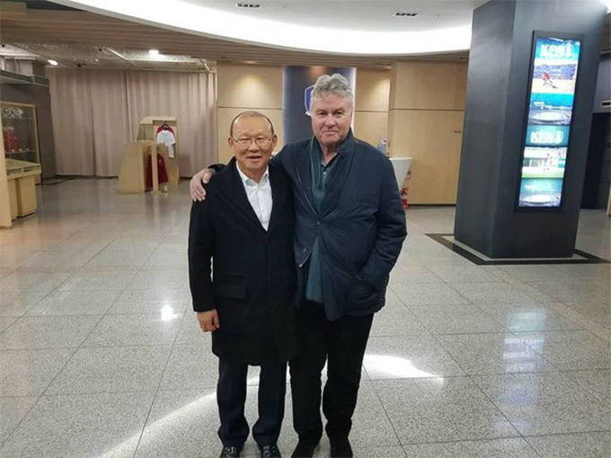 HLV Park Hang-seo t&aacute;i ngộ thầy cũ Guus Hiddink v&agrave;o th&aacute;ng 9