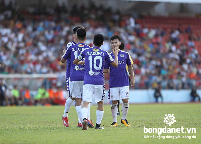 SHB Đ&agrave; Nẵng vs H&agrave; Nội (17h 16/8): Nh&agrave; v&ocirc; địch tăng tốc