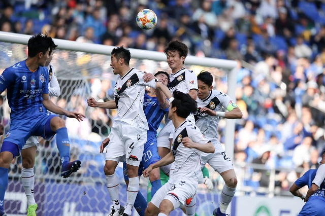 Ph&acirc;n t&iacute;ch tỷ lệ Gyeongnam vs Ulsan Hyundai, 15h ng&agrave;y 14/9