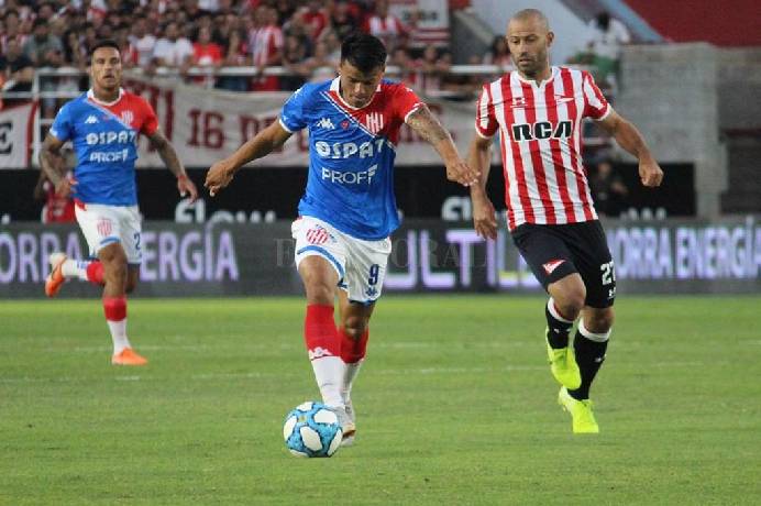 K&egrave;o xi&ecirc;n thơm nhất h&ocirc;m nay 15/9: Union Santa Fe vs Estudiantes