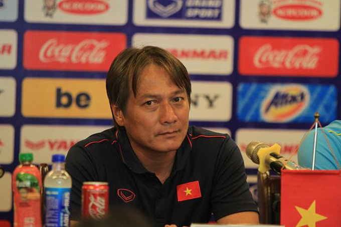 Trợ l&yacute; HLV Park Hang-seo chỉ ra sai lầm của U22 Việt Nam