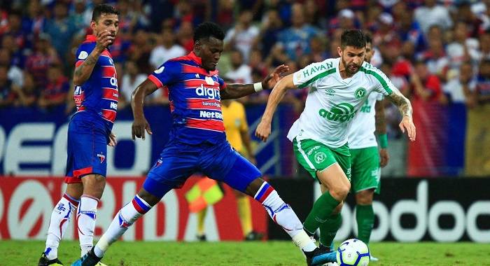 M&aacute;y t&iacute;nh dự đo&aacute;n b&oacute;ng đ&aacute; 16/10: Chapecoense vs Fortaleza