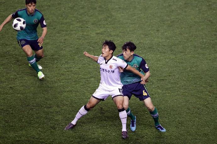 Soi k&egrave;o b&oacute;ng đ&aacute; H&agrave;n Quốc h&ocirc;m nay 15/10: Chungnam Asan vs Gwangju