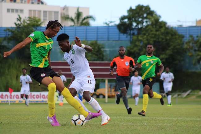 Nhận định b&oacute;ng đ&aacute; Suriname vs Dominica, 7h30 ng&agrave;y 16/11: 3 điểm ở lại
