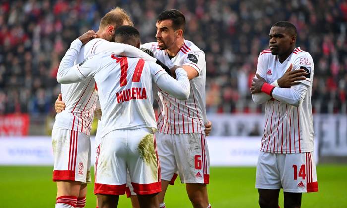 Nhận định, soi k&egrave;o Standard Liege vs Beerschot, 3h ng&agrave;y 16/12