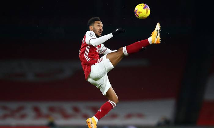 Arsenal tiến s&aacute;t cột mốc tệ nhất kỷ nguy&ecirc;n Premier League