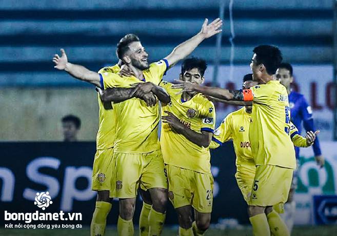 Video Nam Định 3-0 H&agrave; Nội FC: Thi&ecirc;n Trường mở hội