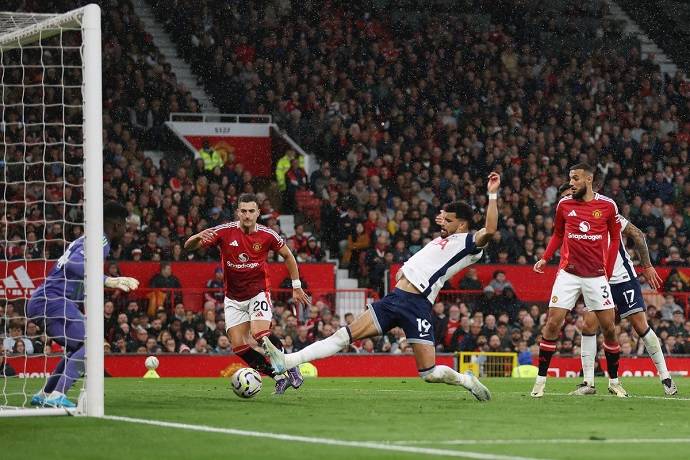 Si&ecirc;u m&aacute;y t&iacute;nh dự đo&aacute;n Tottenham vs MU, 23h30 ng&agrave;y 16/2