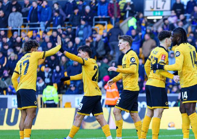 Nhận định, soi k&egrave;o Grimsby Town vs Wolves, 20h30 ng&agrave;y 15/2: Kh&iacute;ch lệ bản th&acirc;n