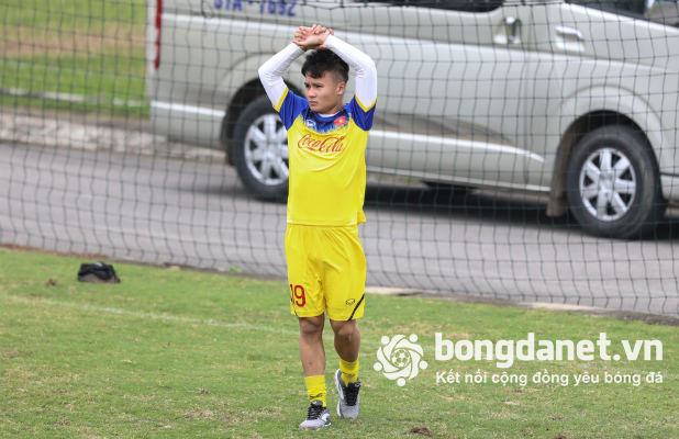 Quang Hải bất ngờ chấn thương v&agrave; h&agrave;nh động của thầy Park