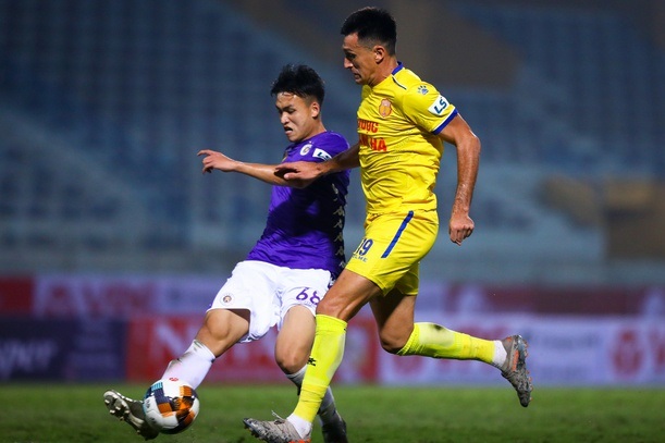 Đỗ Merlo kho&aacute;c &aacute;o đội tuyển Việt Nam ở tuổi 35?