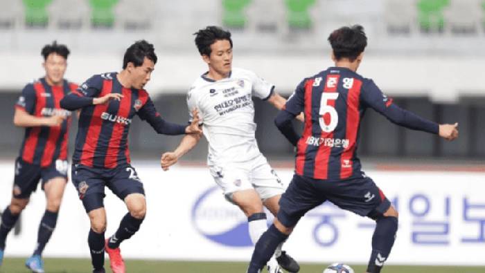 Nhận định, soi k&egrave;o Suwon FC vs Ulsan HD FC, 12h00 ng&agrave;y 16/3: Kh&ocirc;ng c&oacute; bất ngờ