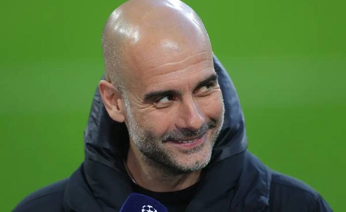 Man City v&agrave;o b&aacute;n kết C&uacute;p C1, Pep Guardiola s&aacute;nh ngang Jose Mourinho