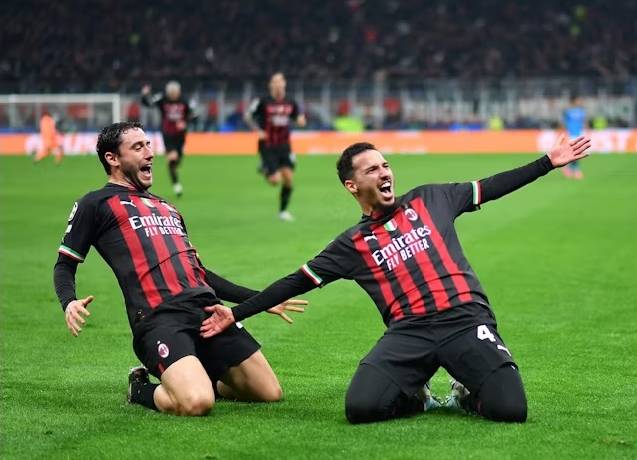 Đội h&igrave;nh ra s&acirc;n ch&iacute;nh thức Bologna vs AC Milan, 20h ng&agrave;y 15/4