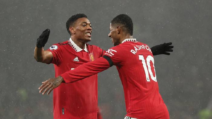 Soi k&egrave;o phạt g&oacute;c Nottingham vs MU, 22h30 ng&agrave;y 16/4