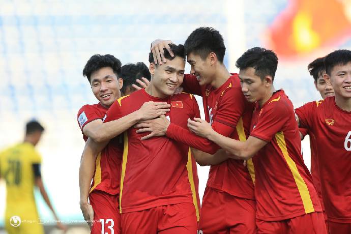 HLV Ho&agrave;ng Anh Tuấn gạch t&ecirc;n 4 cầu thủ, chốt danh s&aacute;ch U23 Việt Nam dự U23 ch&acirc;u &Aacute;