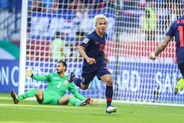 Hồi phục thần tốc, 'Messi Th&aacute;i' sẵn s&agrave;ng đối đầu với Quang Hải tại King's Cup